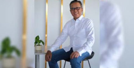 Dirut PT Semen Padang Indrieffouny Indra ditunjuk menjadi Dirut Semen Indonesia.