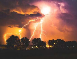 Badai Terjang Pakistan, 14 Tewas dan 100 Luka-Luka