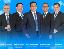 UUS Bank Nagari Dapat Penghargaan dari Republika dan KNEKS