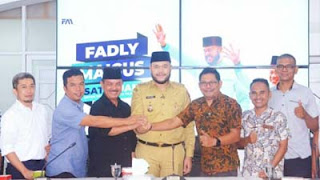 Ketua LKAAM Sumbar, Fauzi Bahar, Walikota Fadly Amran jalin kesepakatan dengan Asosiasi Pengusaha Sound System