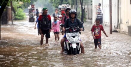 5 Motor Matic Tangguh yang Aman Diterjang Banjir, Cocok di Musim Hujan!