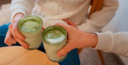 Matcha vs Kopi, Mana yang Lebih Aman untuk Pecinta Kafein?