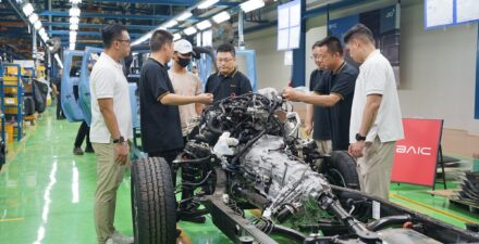 BJ40 Plus Siap Dirakit Lokal, BAIC Tiongkok Turunkan Tim Ahli ke Indonesia