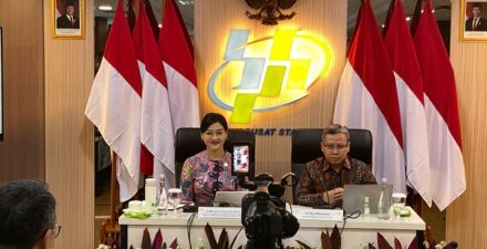 OJK Pacu Literasi dan Inklusi Keuangan, Target 98% pada 2045