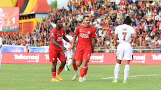 Selebrasi Bruno Gomes usai ciptakan gol penyeimbang untuk Semen Padang FC.