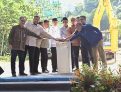 Bersama Gubernur dan Wagub Sumbar, Menteri PU Groundbreaking Pembangunan Fly Over Sitinjau Lauik