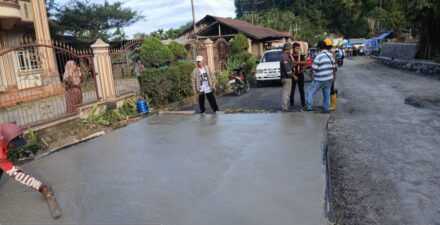 Jalan Seribu Lubang Mulai Diperbaiki, Warga Lareh Sago Halaban Ucapkan Terima Kasih kepada Gubernur Sumbar