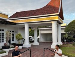 Timothy Ronald Terkesan, Vasko Tunjukkan Rumah Dinas Bergaya Minang