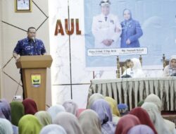 Wako Yota Balad, Kehadiran Dewi Yull Guncang Hati Warga Pariaman Dalam Spirit Kemanusiaan
