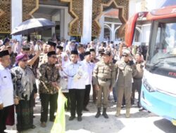 269 JCH Padang Pariaman Tergabung Kloter X Embarkasi Haji Padang