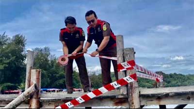 Kejaksaan Tinggi Sumatera Barat (Kejati Sumbar) menggebrak publik dengan langkah tegas menyita tiga wahana wisata mangkrak senilai hampir Rp3 miliar di kawasan Pantai Air Manis, Kota Padang