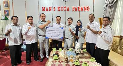 Jasa Raharja dan MAN 2 Padang.