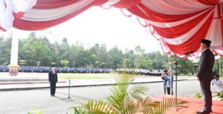 Pemerintah Kabupaten Pulang Pisau menggelar upacara gabungan untuk memperingati Hari Otonomi Daerah (Otda) ke-XXIX dan Hari Pendidikan Nasional (Hardiknas) Tahun 2025