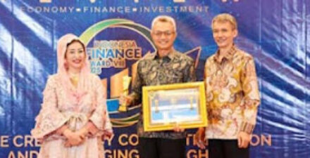 Bank Nagari Raih Penghargaan.