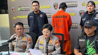 Polsek Pesanggrahan menangkap suami yang membakar rumah istri.
