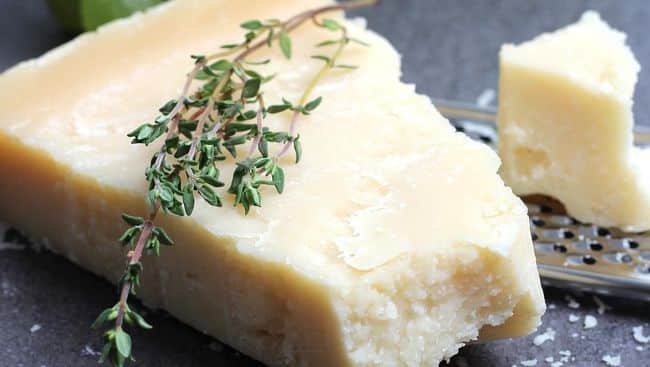 Ilustrasi keju parmesan.