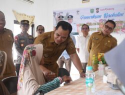 Bupati Pulang Pisau Meninjau Langsung Kegiatan Pemeriksaan Kesehatan Gratis