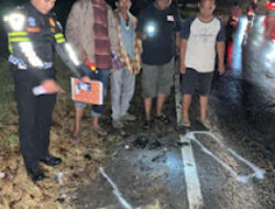 Mobil Hilang Kendali di Jalan Licin Solok, Sopir L300 Terluka