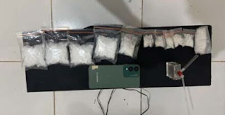 Barang bukti sabu yang diamankan dari seorang bandar di kawasan Pampangan, Kota Padang.