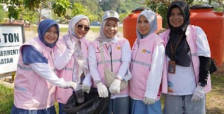PLN UP3 Payakumbuh gelar aksi zero waste warrior di Taman Batang Agam.