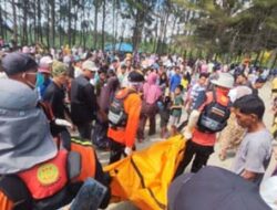 Tim SAR Temukan Korban Ombak Pantai Sumedang