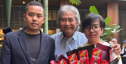 Dari Disleksia Menuju Panggung Konser: Cerita Hebat Kenneth Trevi Launching Album Lagu Tak Runtuh