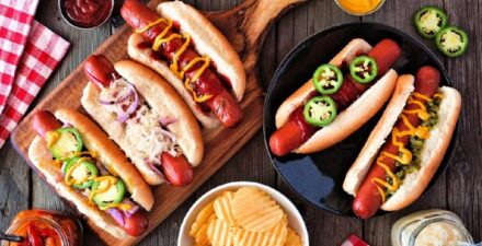 Ilustrasi. Tanpa sadar, makanan enak yang Anda konsumsi termasuk makanan pemicu penyakit hati berlemak. Apa saja?