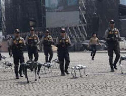 Robot Canggih K9 Unjuk Aksi di Monas, Bantu Polri Deteksi Ancaman
