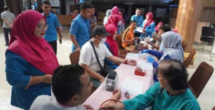 Donor darah Semen Padang Hospital.