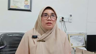 drg. Rini menjelaskan