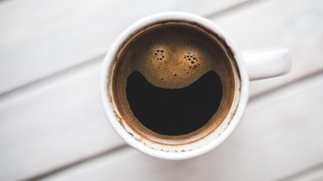 Belakangan, muncul klaim yang menyebut bahwa kopi bisa bikin kulit lebih glowing dan awet muda.