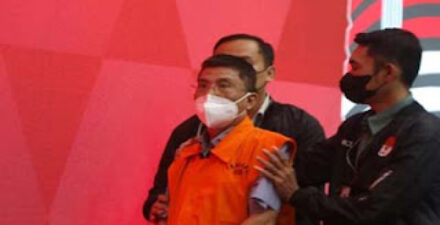 Tersangka korupsi proyek jalan di Bengkalis.