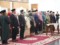 Mahyeldi Tekankan Inovasi dan Pelayanan dalam Pelantikan Pejabat