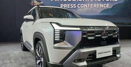 Harga Mitsubishi Destinator diungkap di GIIAS 2025.