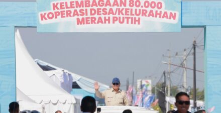 Presiden Prabowo meresmikan program Koperasi Desa Merah Putih di Desa Bentangan, Kabupaten Klaten, Jawa Tengah.