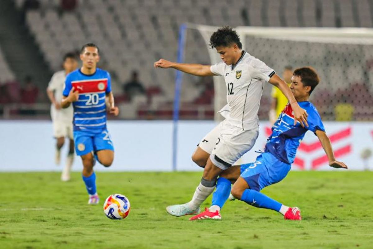 Penyerang Timnas Indonesia U-23 Hokky Caraka menyomasi 5 netizen Tanah Air.