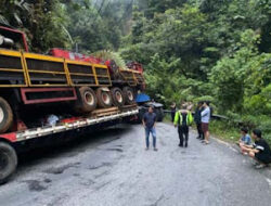Kecelakaan Pagi Hari Tutup Akses Utama Bukittinggi–Pasaman