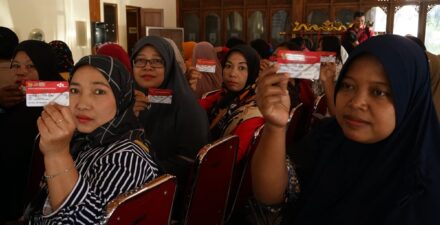 Kemensos Salurkan Rp20 Triliun Bansos, 3 Juta KPM Masih Tunggu Pencairan