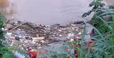 Mayat dalam kondisi tanpa kepala ditemukan di Kali Ciliwung Pancoran