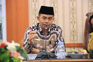 Plt Kakanwil Kemenag Sumbar, Edison.