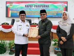 Delapan Fraksi DPRD Sampaikan Pandangan Umum Terhadap Nota RPJMD Tanah Datar