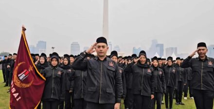 Presiden Prabowo apresiasi Batalyon Perisai Syarikat Islam di momen HUT Bhayangkara ke-79. (Dok. Istimewa)