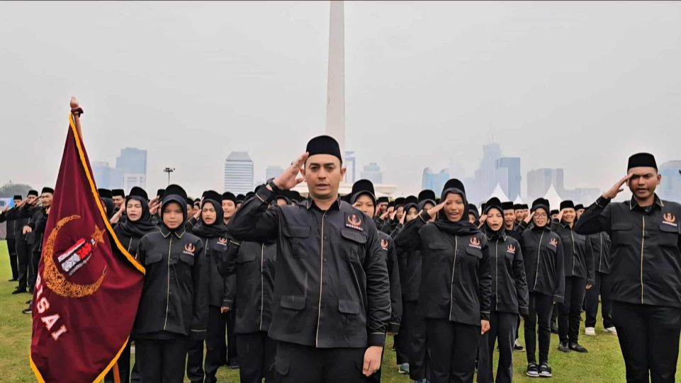 Presiden Prabowo apresiasi Batalyon Perisai Syarikat Islam di momen HUT Bhayangkara ke-79. (Dok. Istimewa)
