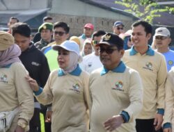 Harkopnas ke-78 di Padang Pariaman Warga Tumpah Ruah Gerak Jalan Jantung Sehat