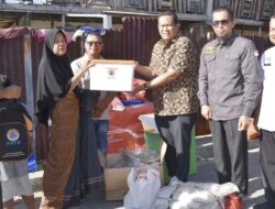 Wali Kota Pariaman Tinjau Lokasi Kebakaran dan Serahkan Bantuan ke Korban di Naras I