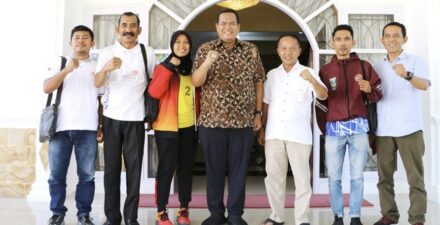Wali Kota Pariaman Beri Dukungan Penuh Zikra Dwi Putri Wakili Sumbar di Kejurnas Teqball Jakarta
