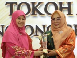 Yusneti Yossie Raih “Parampuan Tangguh Award 2025” sebagai Tokoh Minang Inspiratif
