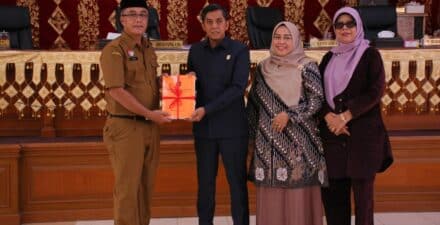 Dalam Rapat Paripurna DPRD, Pemko Payakumbuh Sampaikan Nota Pengantar Perubahan KUA DAN PPAS APBD 2025