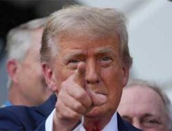 Tarif Impor Naik, Indonesia Masuk Daftar Negara ‘Dihukum’ Trump