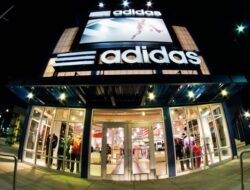 Meksiko Ancam Gugat Adidas atas Dugaan Jiplak Desain Sandal Tradisional